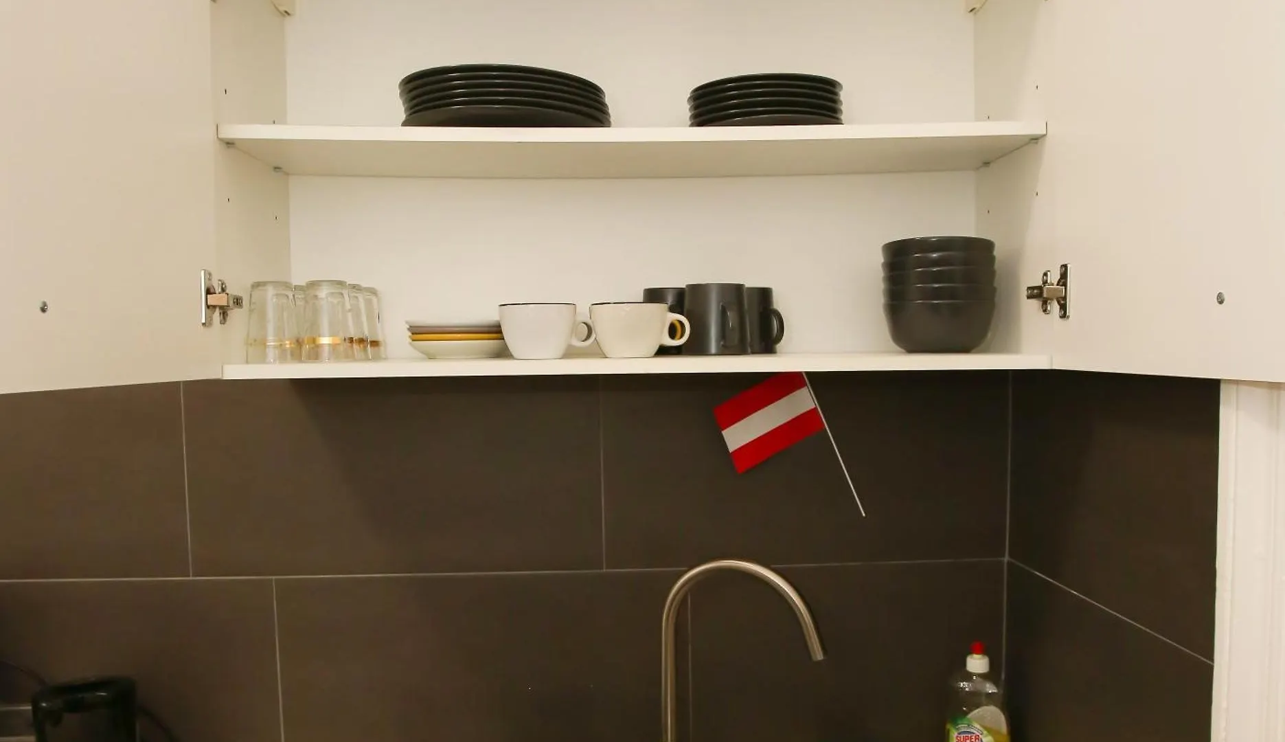 Apartament Downtown Bliss Modern Retreat With Free Parking And Fast Internet 600 Mbits Wiedeń