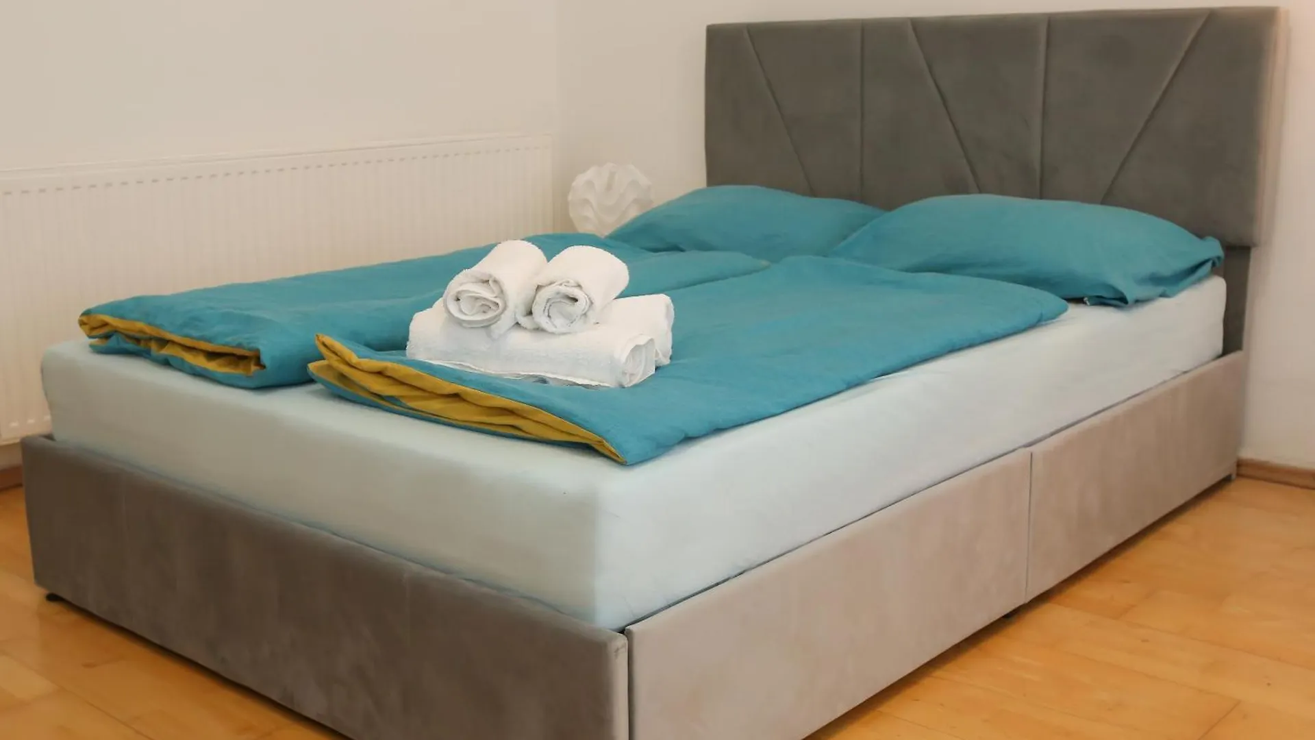 Apartament Downtown Bliss Modern Retreat With Free Parking And Fast Internet 600 Mbits Wiedeń